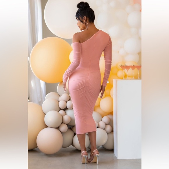 NEW! CLUB L LONDON Blush Pink Maternity Asymmetric Ruched Maxi Dress US 10/UK 14 - Picture 3 of 15